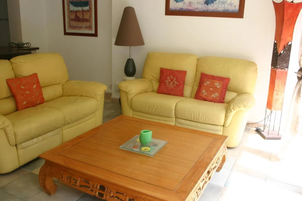 A la Verte Campagne - Appartements / Gîtes Roquebrune-sur Argens